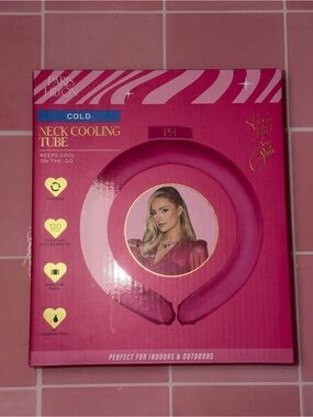 Paris Hilton Neck Cooling Tube - Bright Pink